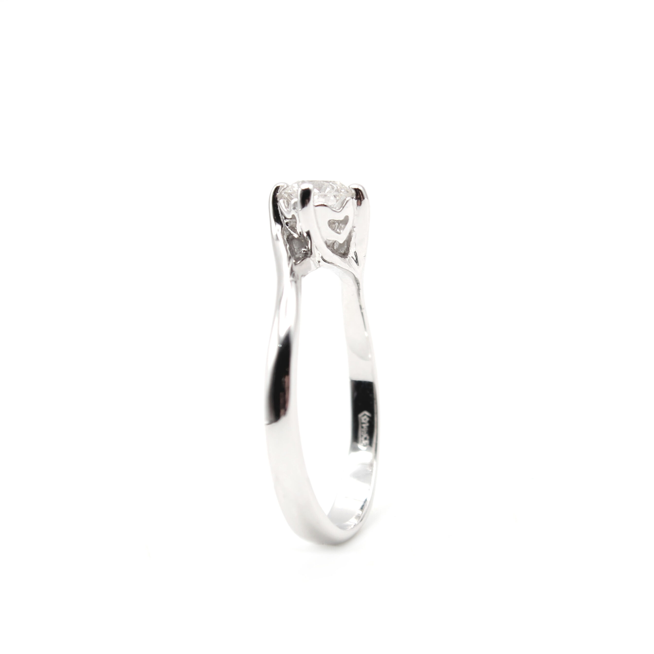 Anello_donna_solitario_diamante_oro_bianco_5