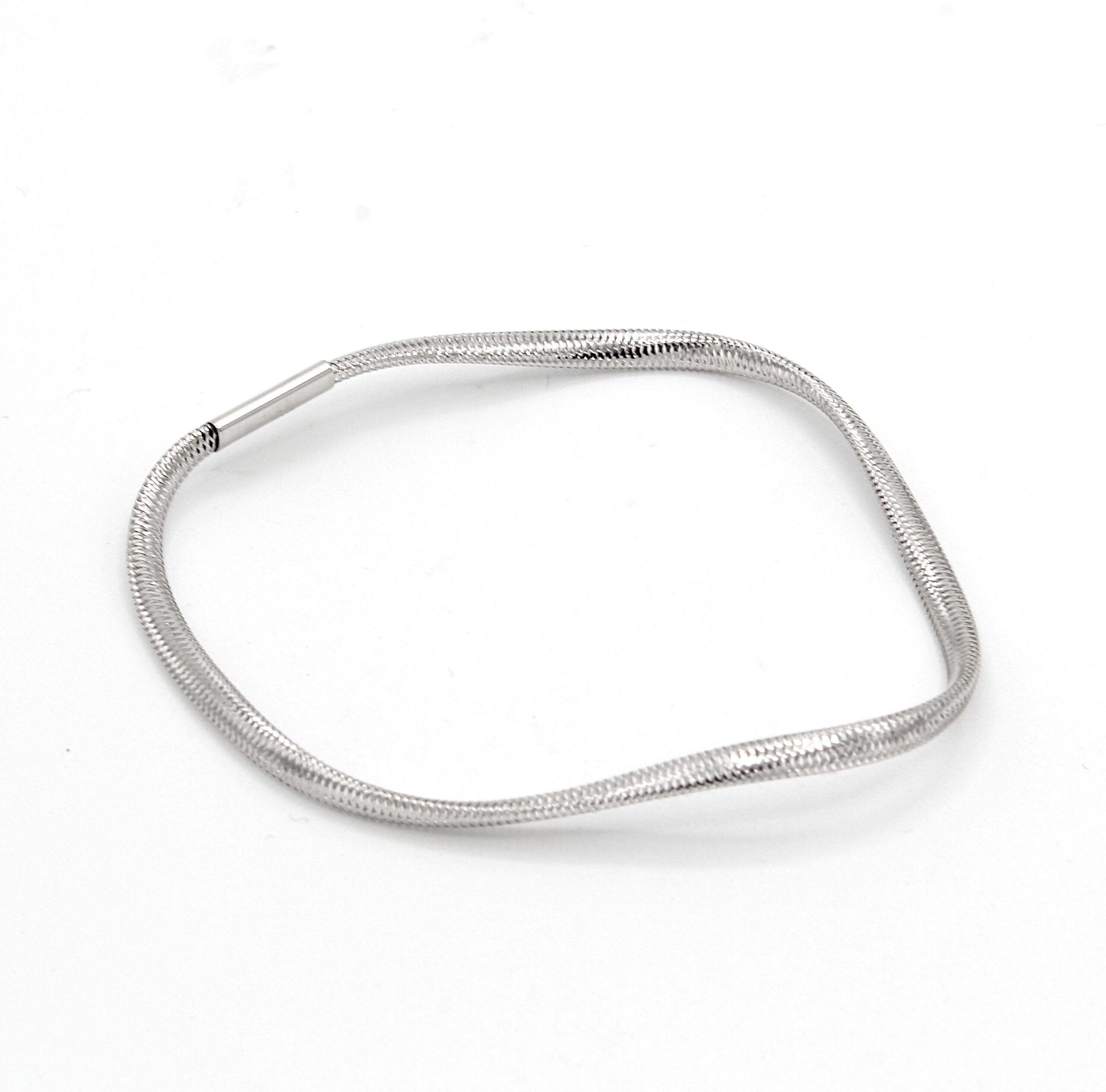 dettaglio-maglia-bracciale-estensibile-oro-18-carati-lucido.jpg