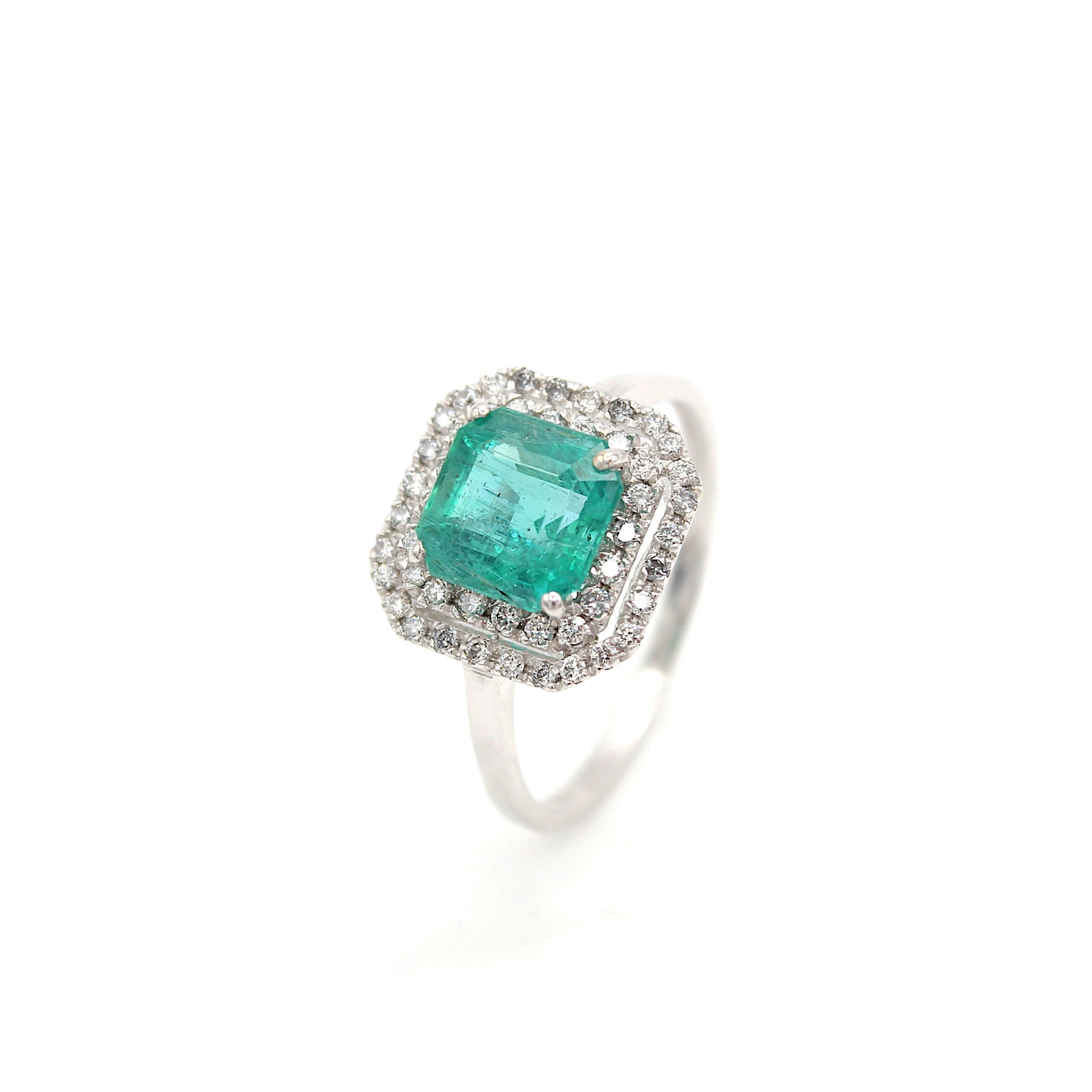 Anello Halo Smeraldo Verde Zambia 2.03 Carati Certificato IGLF in Oro Bianco