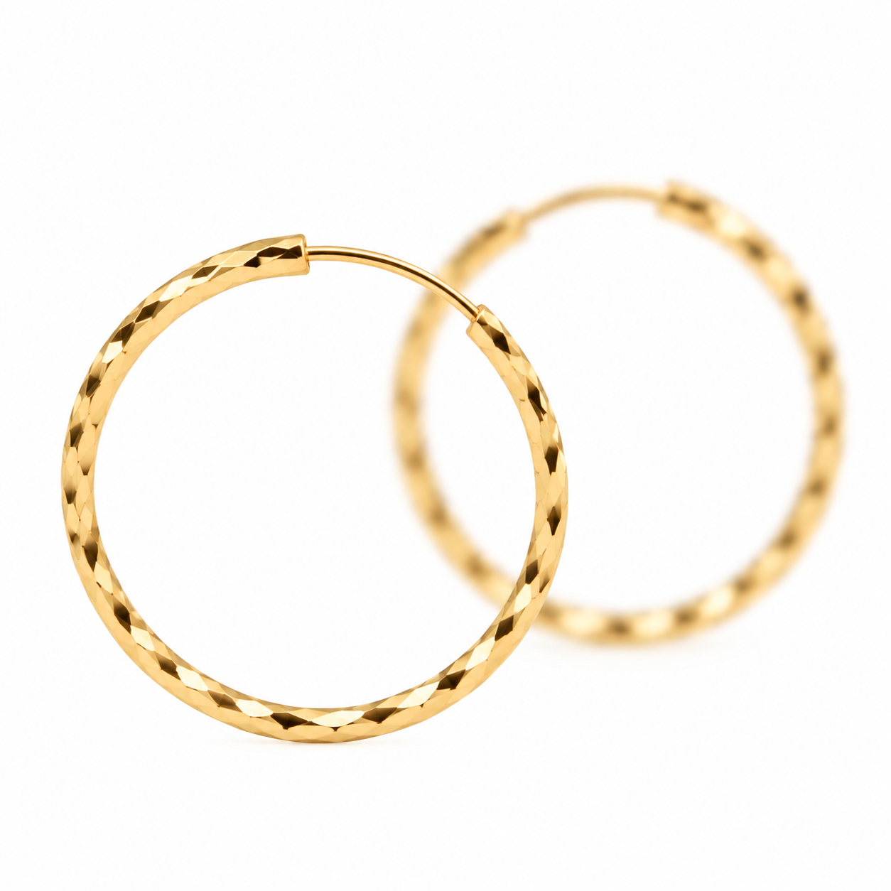 orecchini_cerchietto_diamantato_oro_giallo_750_dettaglio.png