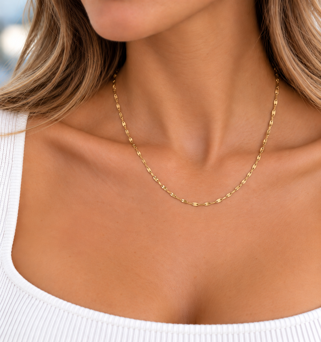 collana-specchio-oro-giallo-18kt-indossata.png